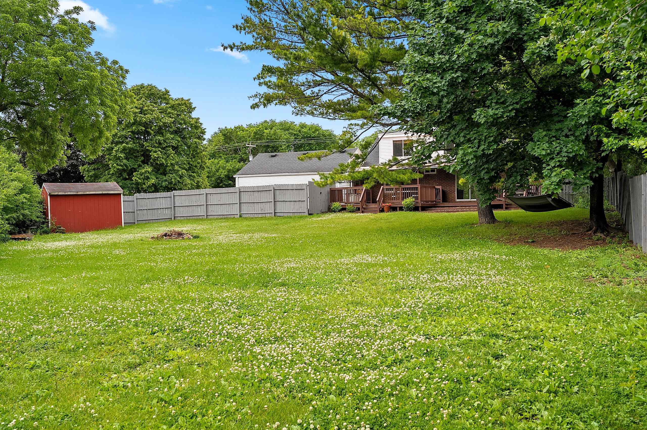 811 Jordan Road De Pere, WI 54115 - Photo 10 of 44