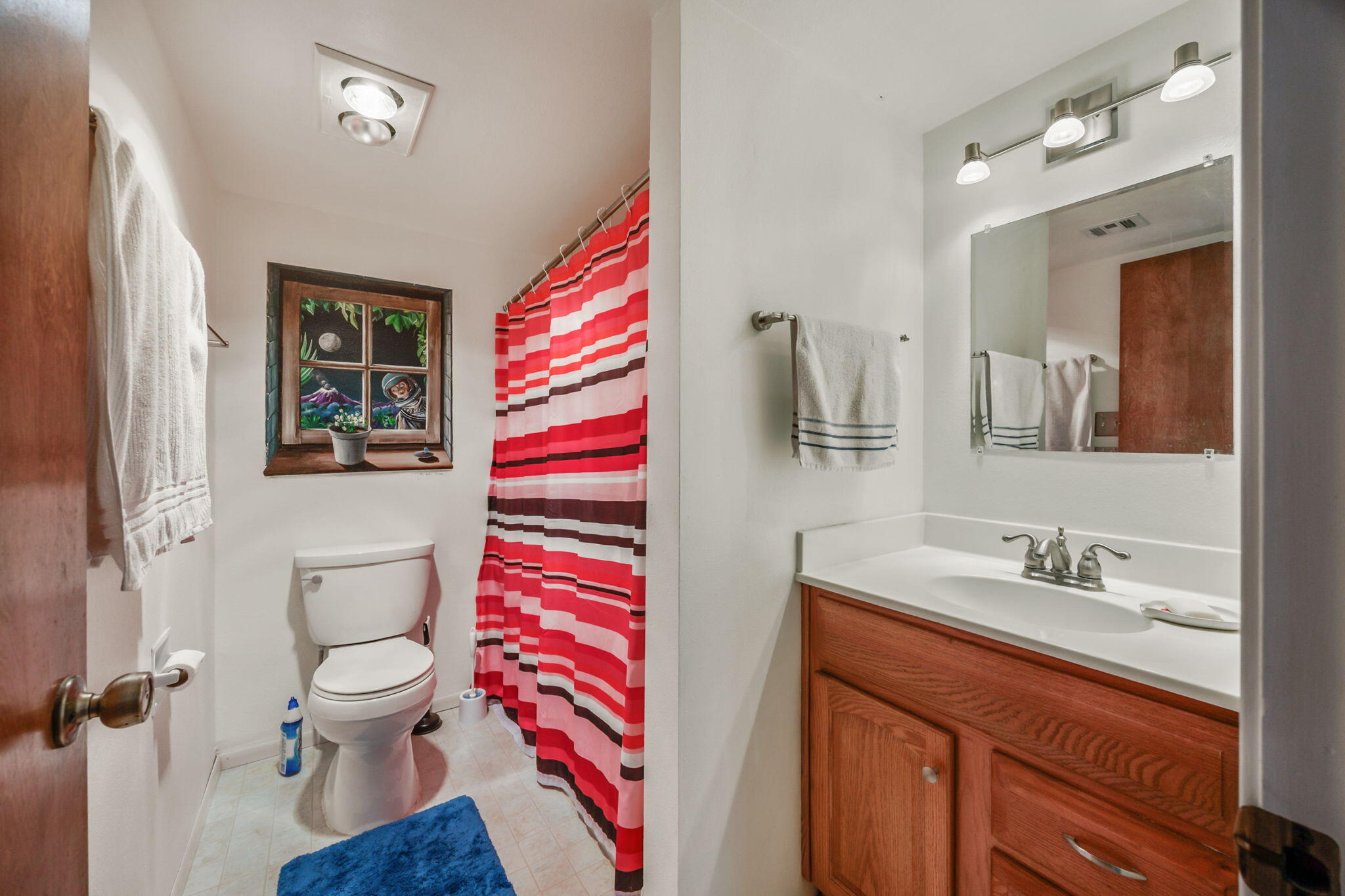 5205 Pioneer Road Medford, OR 97501 - Photo 23 of 48 There is a full bathroom on the lower level