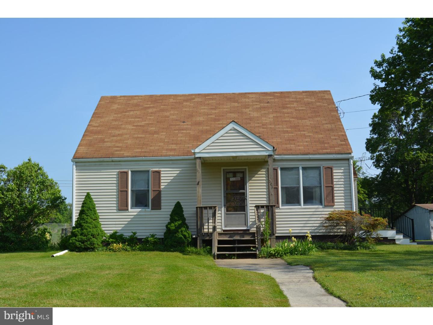 301 Sharon Road Robbinsville, NJ 08691 - Photo 2 of 17 Exterior Front