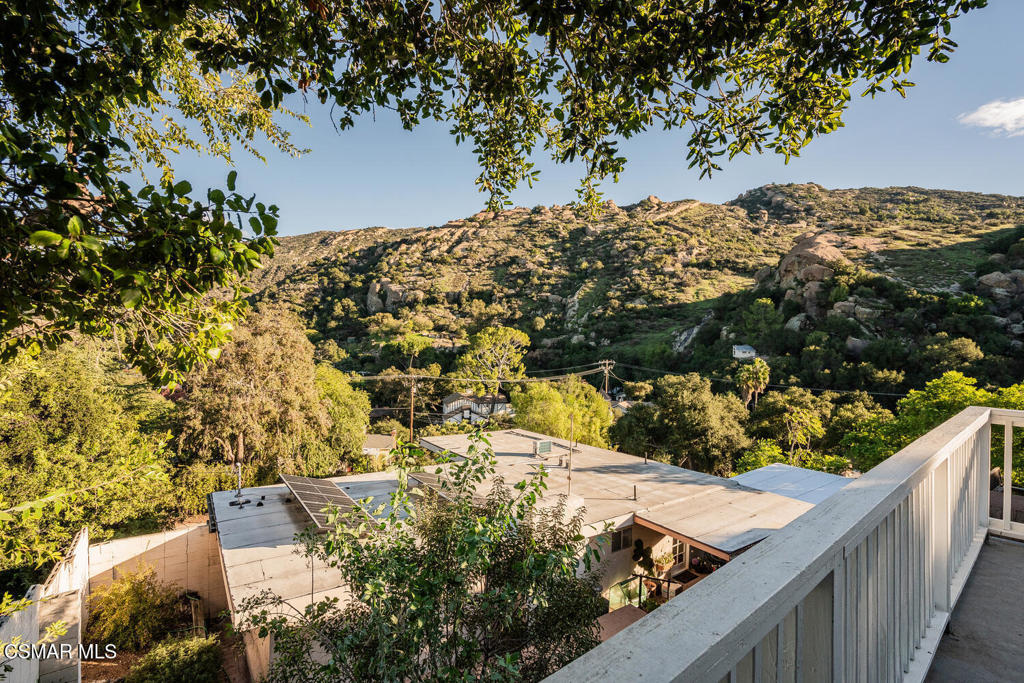 1088 Alta Vista Road Simi Valley, CA 93063 - Photo 4 of 24 a view of a wooden bridge
