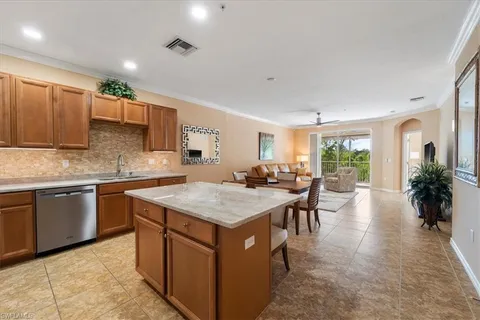 $292,500 | 14981 Reflection Key Circle, Unit 322, Fort Myers, FL 33907