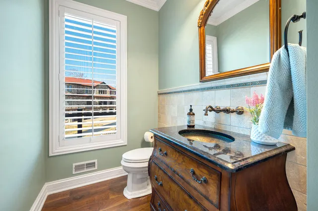 $1,595,000 | 651 Sul Lago South, Benton Harbor, MI 49022