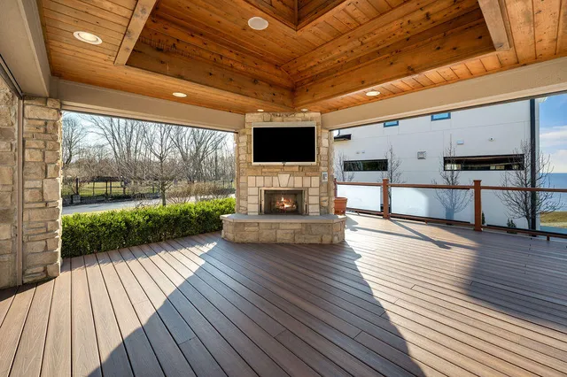 $1,595,000 | 651 Sul Lago South, Benton Harbor, MI 49022