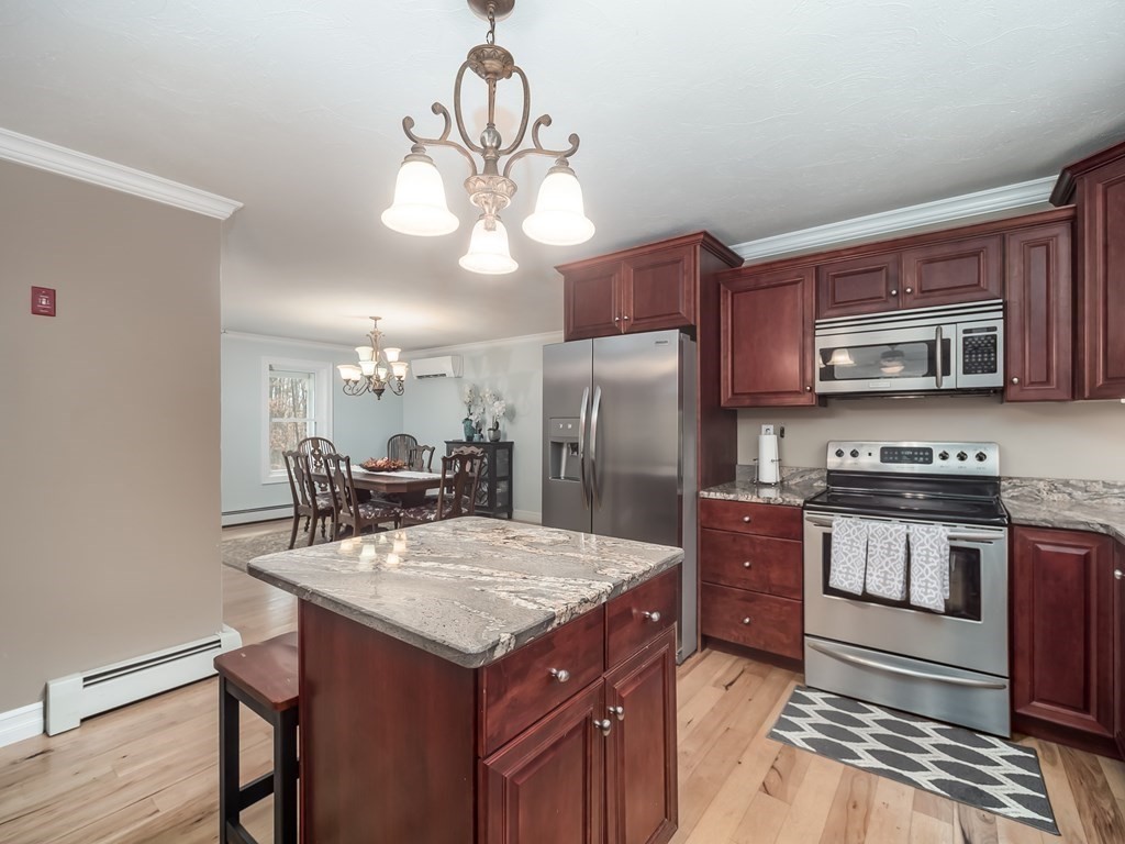 53 Phillipston Road Templeton, MA 01468 - Photo 5 of 40