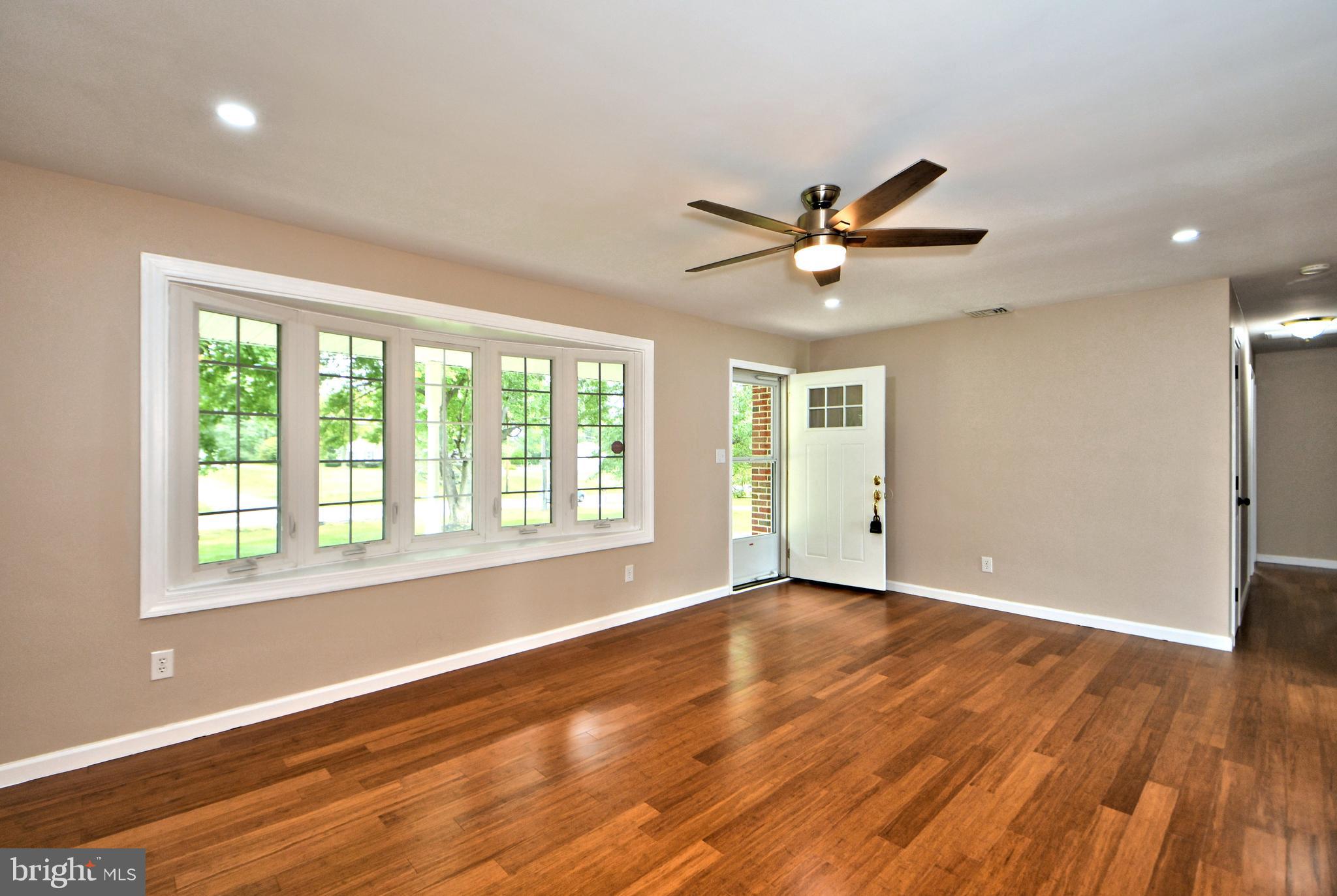 412 Allentown Road Souderton, PA 18964 - Photo 10 of 80 Living Room with Natural Light