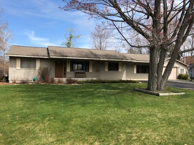 2603 Tonawanda Road Grawn, MI 49637 - Photo 5 of 34 1846008-4.JPG