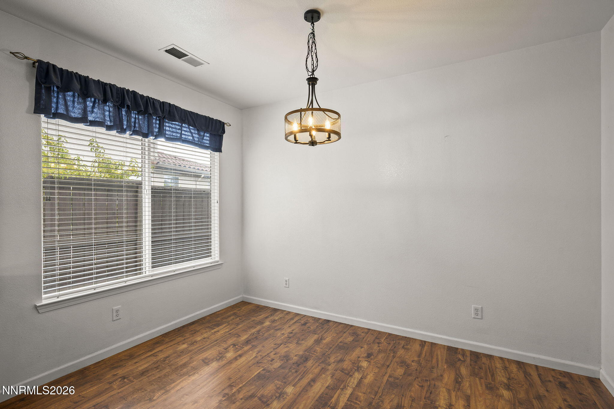 401 Alysheba Court Reno, NV 89521 - Photo 18 of 33 19-web-or-mls-_DSC0375