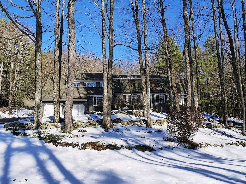 423 Hurricane Road Keene, NH 03431 - Photo 2 of 32