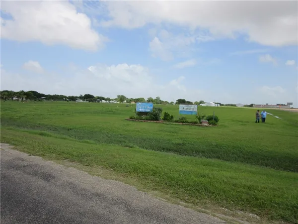 $37,450 | 710 Hwy 239, Austwell, TX 77950