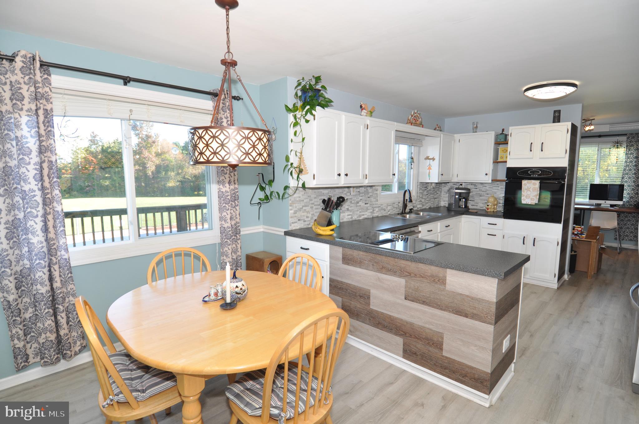20 Mansfield Road East Columbus, NJ 08022 - Photo 3 of 52