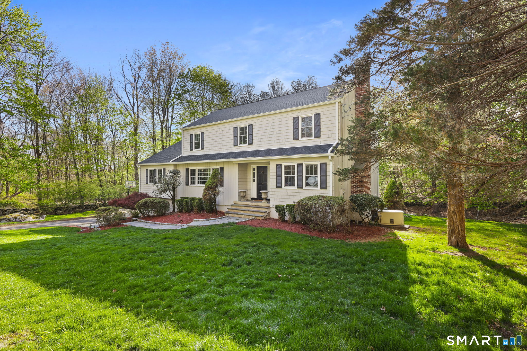 79 Pipers Hill Road Wilton, CT 06897 - Photo 3 of 39