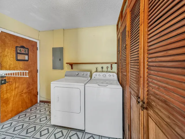 $2,600 | 4387 Appian Way, Greenacres, FL 33463