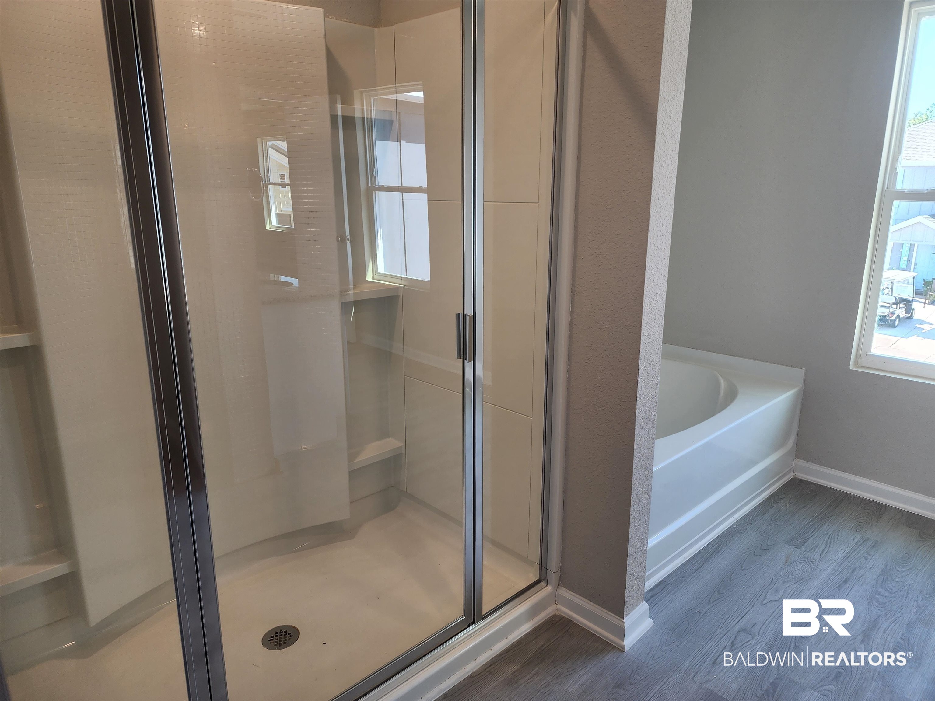 24516 Broken Sound Loop Orange Beach, AL 36561 - Photo 6 of 11 Primary bath