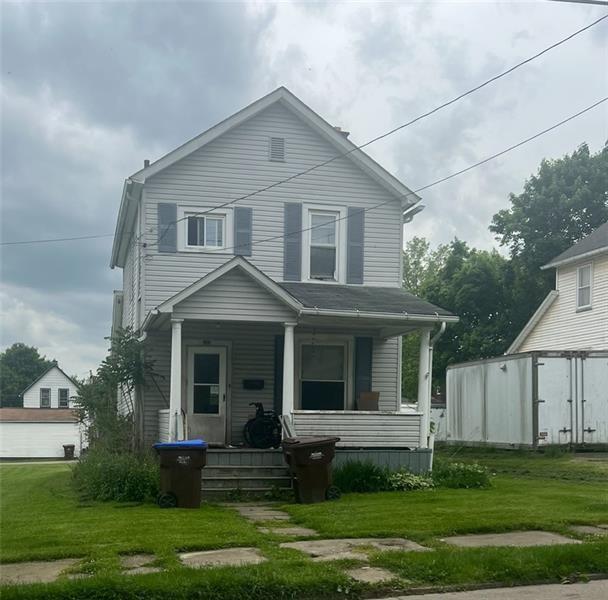 515 Davis Street Sharon, PA 16146 - Photo 1 of 2 a view of a yard in front of a house