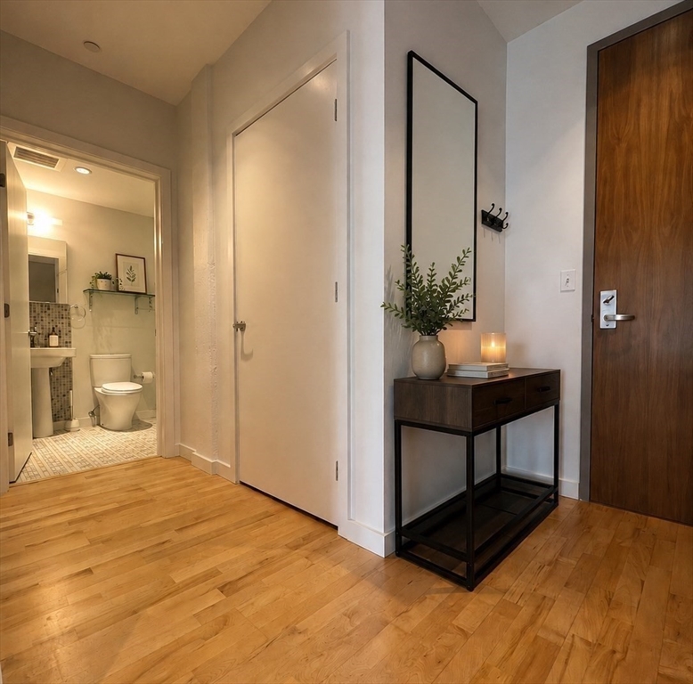 346 Congress Street, Unit 413 Boston, MA 02210 - Photo 3 of 20
