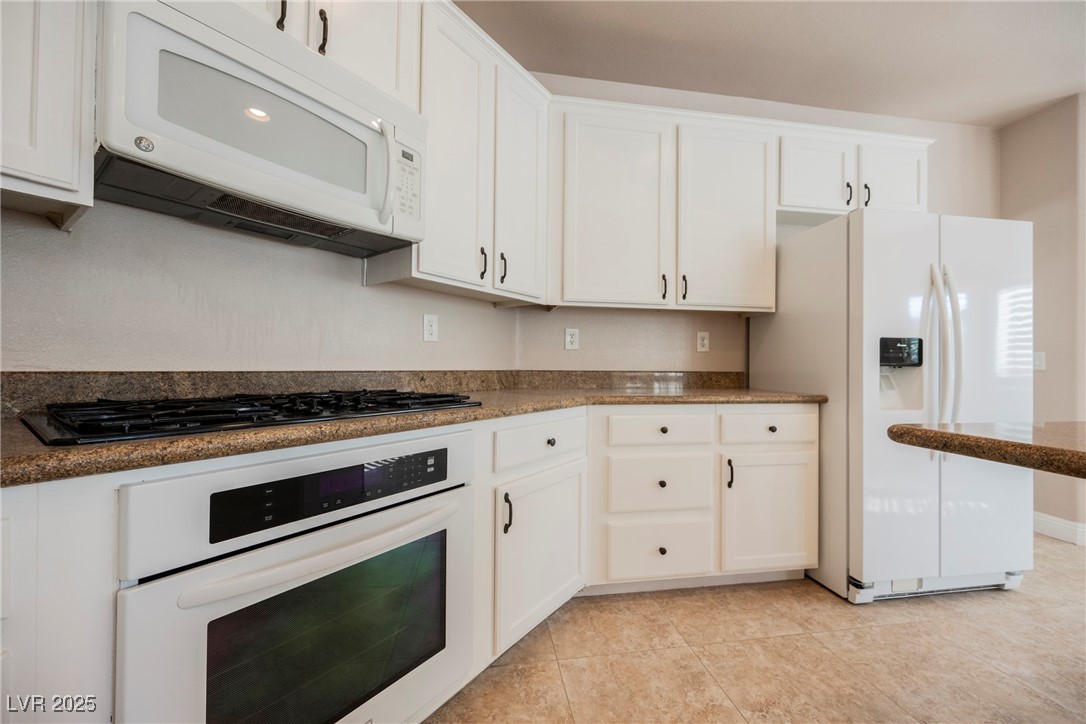 9509 Gainey Ranch Avenue Las Vegas, NV 89147 - Photo 9 of 46