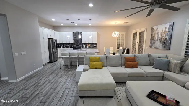 $2,095 | 17591 West Dahlia Drive, Surprise, AZ 85388