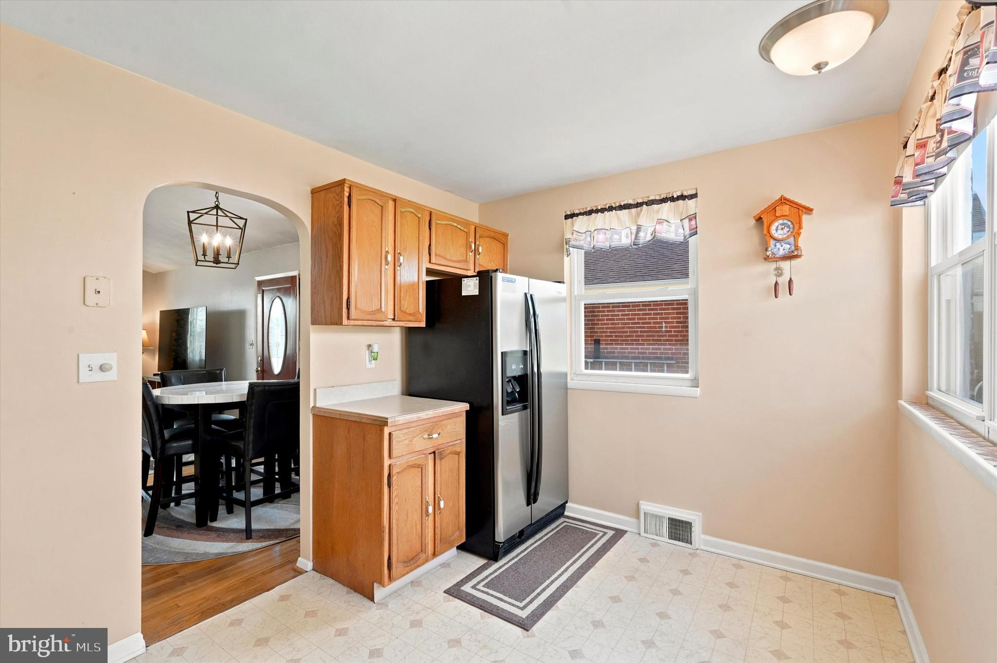 509 Springfield Avenue Folsom, PA 19033 - Photo 9 of 24