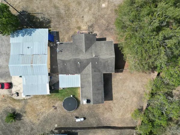 $679,999 | 622 Long Hollow Road, Dale, TX 78616