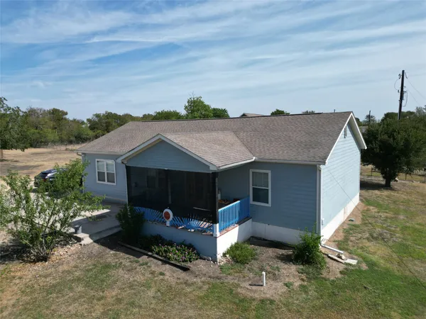 $679,999 | 622 Long Hollow Road, Dale, TX 78616