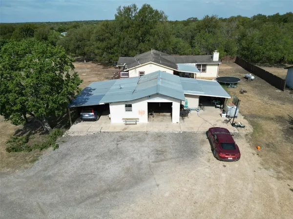 $679,999 | 622 Long Hollow Road, Dale, TX 78616