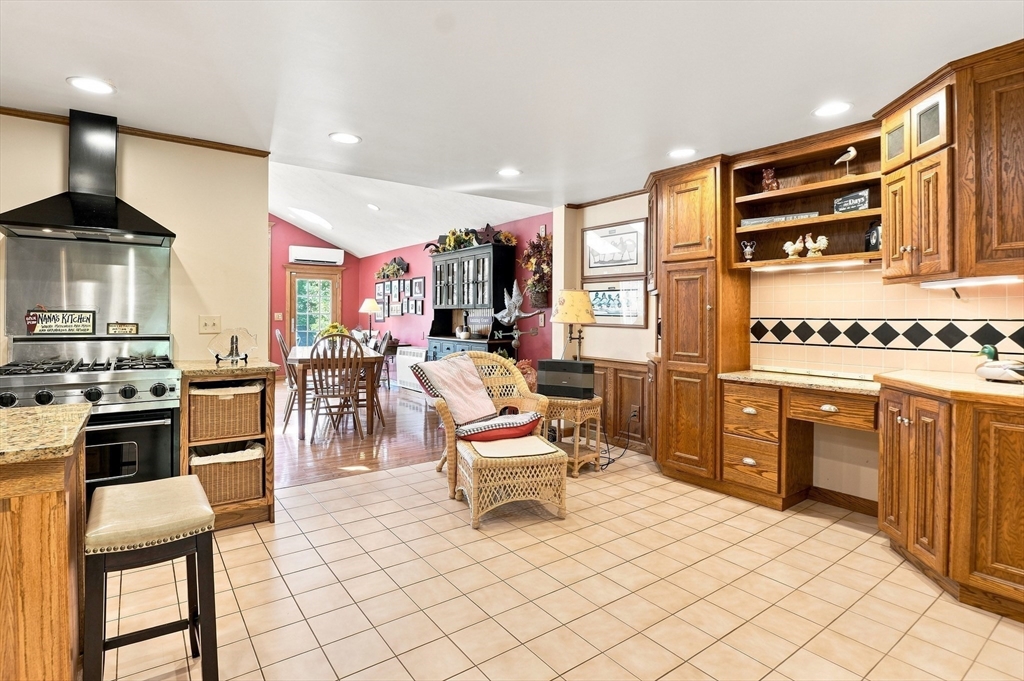 75 Paxton Road Spencer, MA 01562 - Photo 12 of 42 Gallery Image 12
