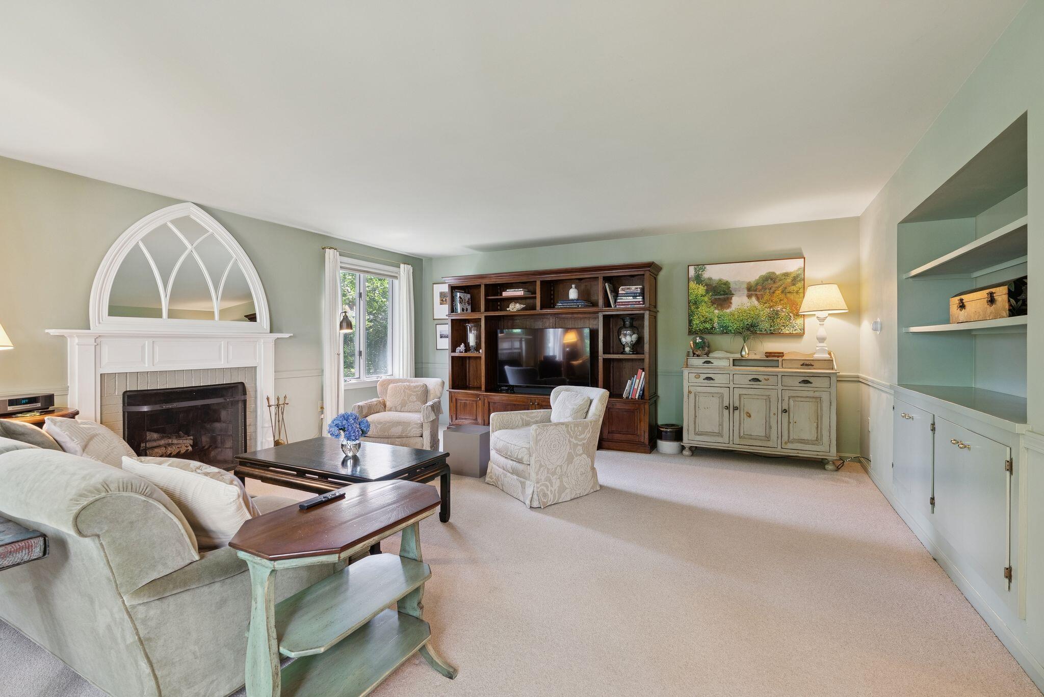 40 Broad Cove Road Cape Elizabeth, ME 04107 - Photo 8 of 40 Family Room