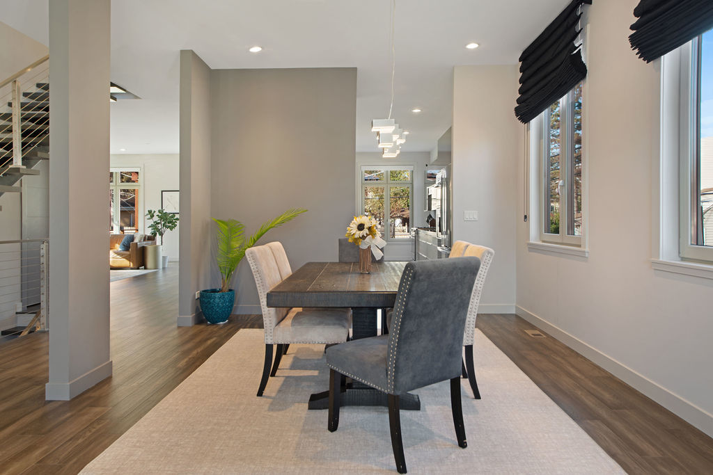 1606 Elliott Street Park Ridge, IL 60068 - Photo 6 of 36 a dining room with furniture and window