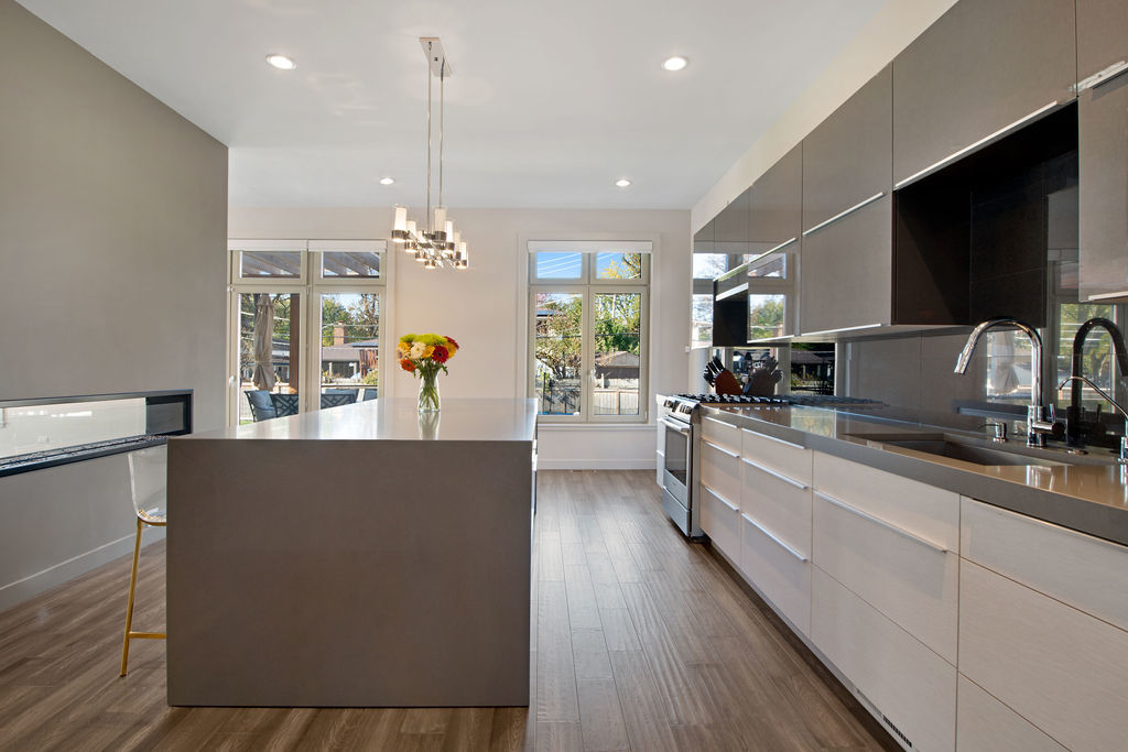 1606 Elliott Street Park Ridge, IL 60068 - Photo 10 of 36 a kitchen with counter top space and wooden floor