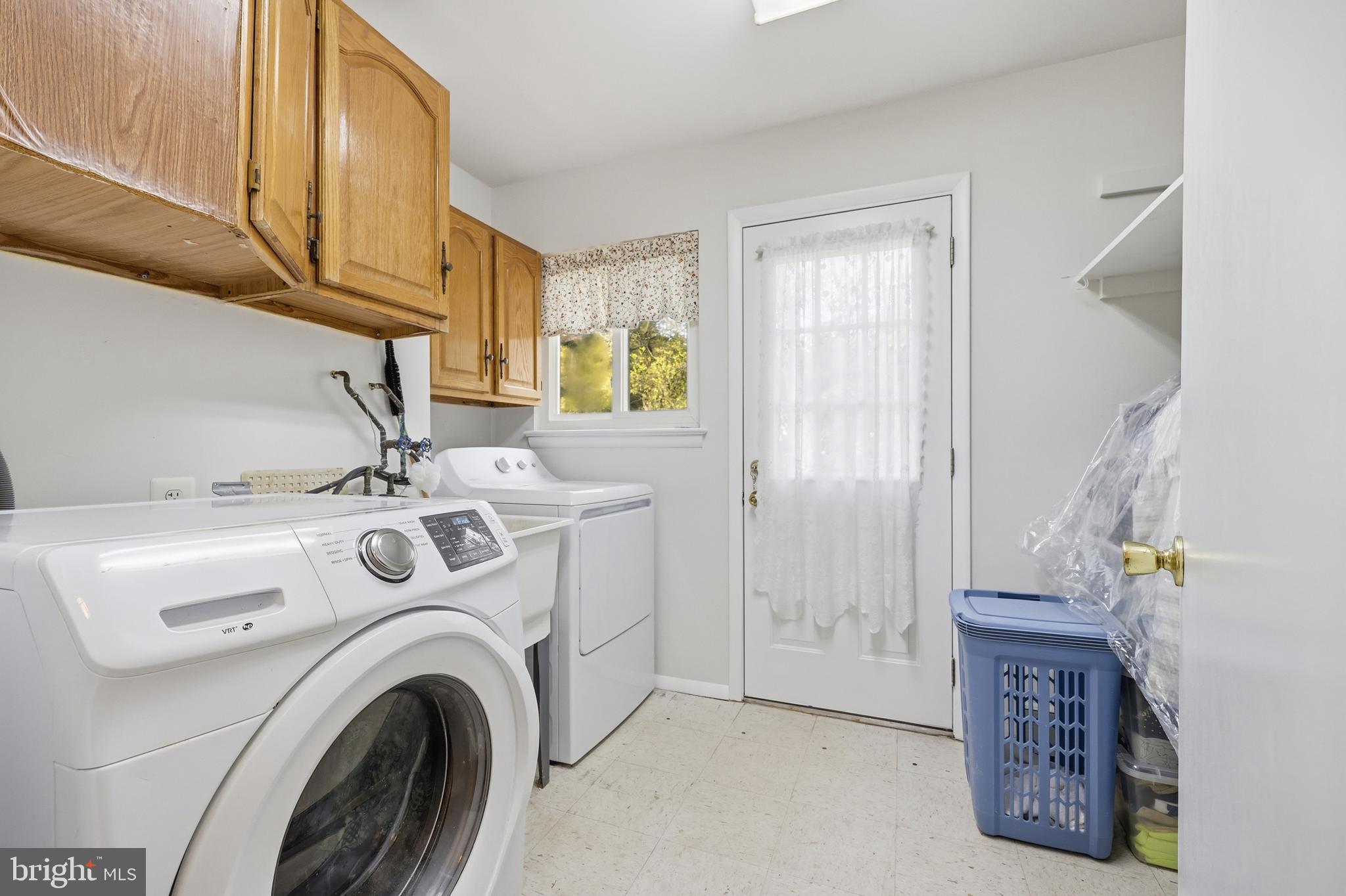 1814 Marymont Road Silver Spring, MD 20906 - Photo 20 of 45 laundry room/ mud room on lower level