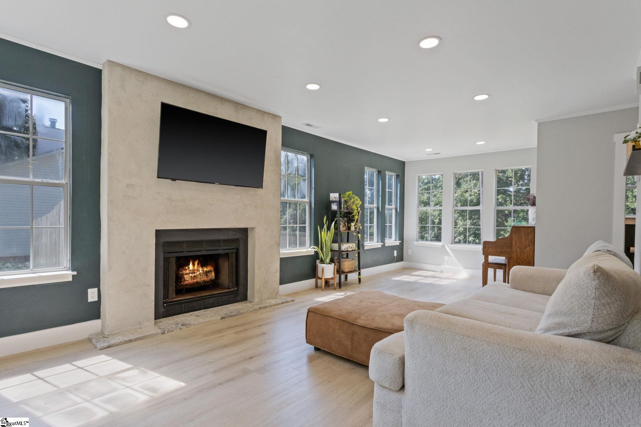 208 Furr Road Piedmont, SC 29673 - Photo 2 of 27 Gallery Image 2