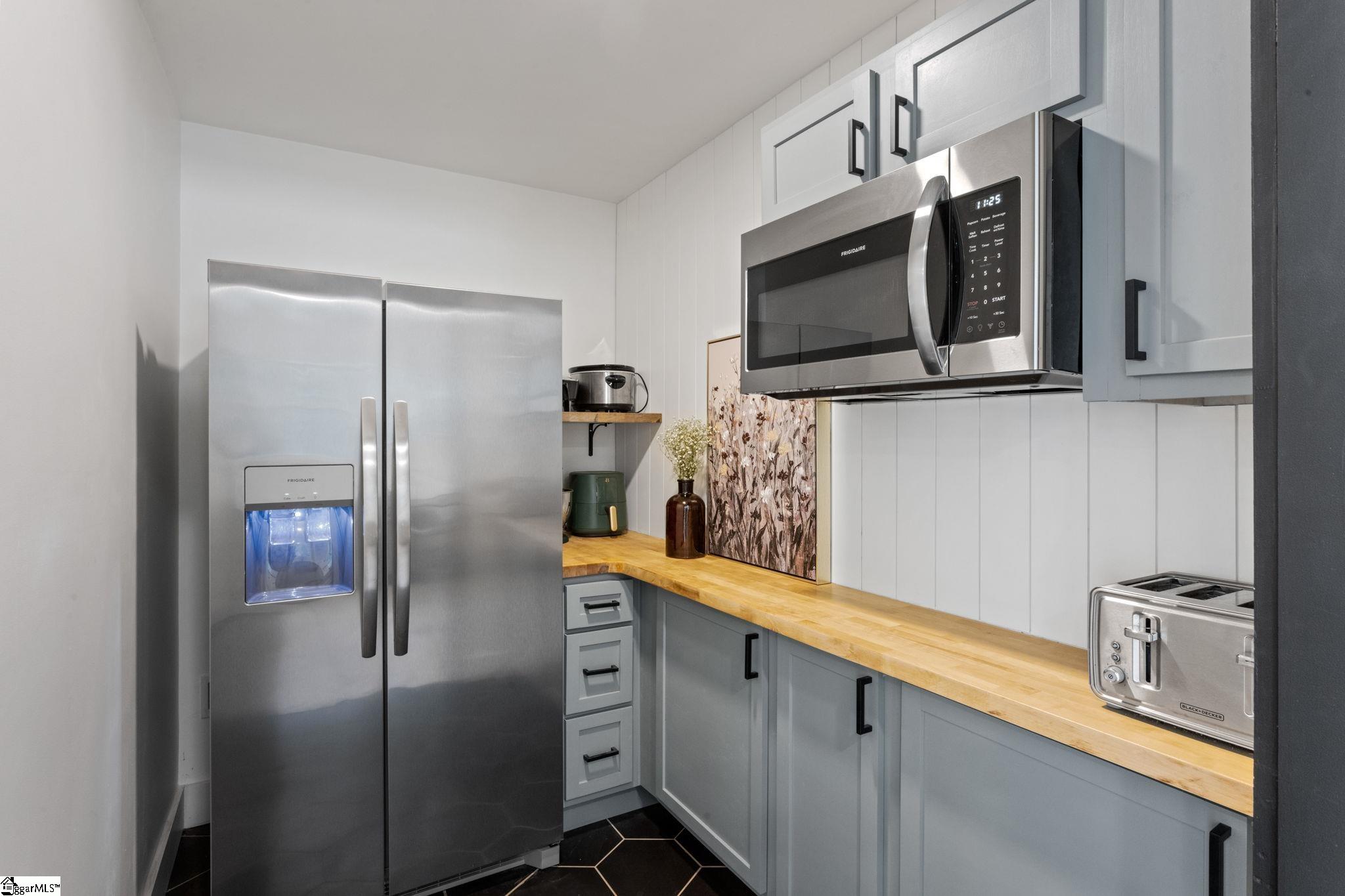 208 Furr Road Piedmont, SC 29673 - Photo 6 of 27 Gallery Image 6
