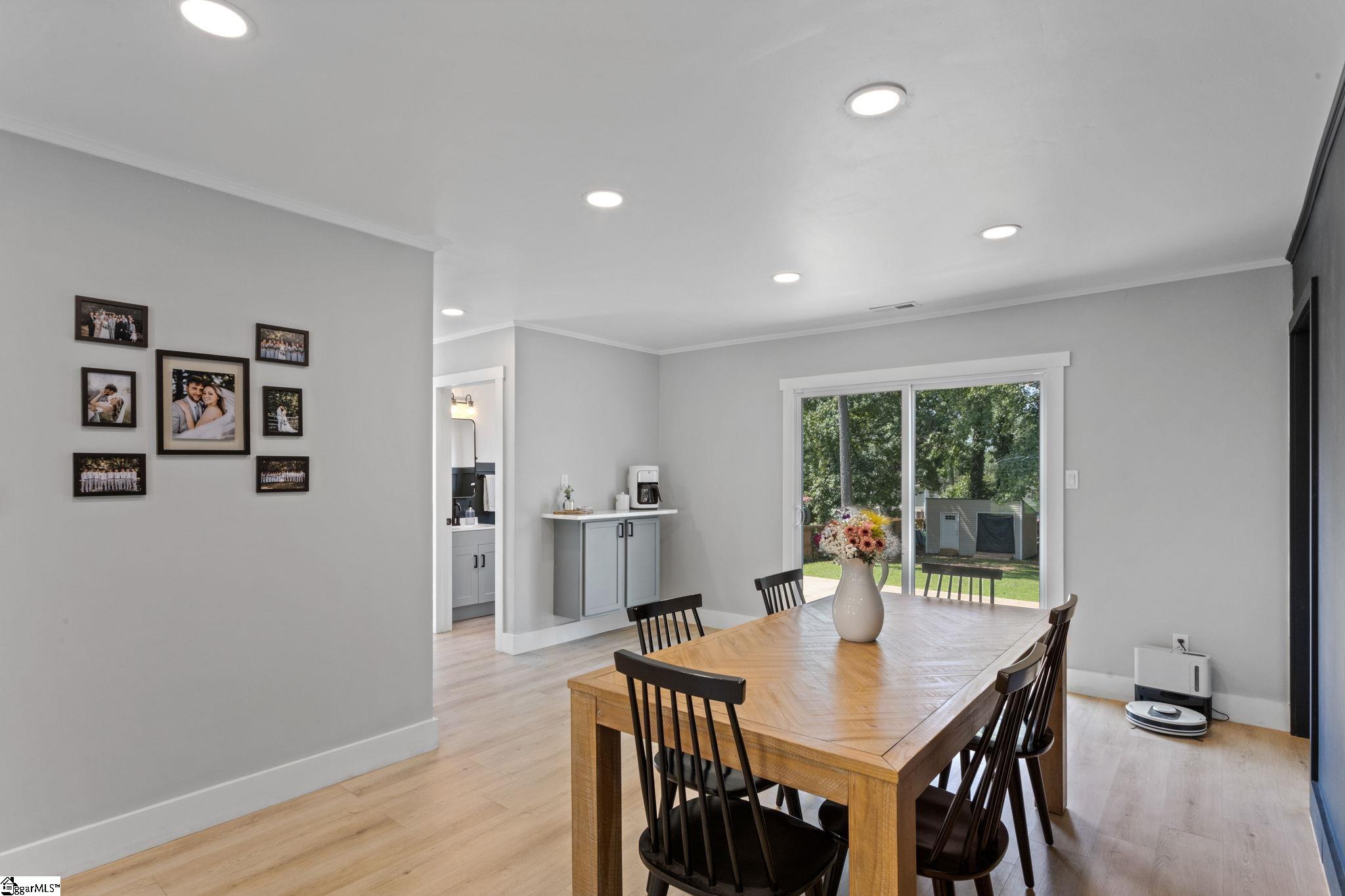 208 Furr Road Piedmont, SC 29673 - Photo 7 of 27 Gallery Image 7