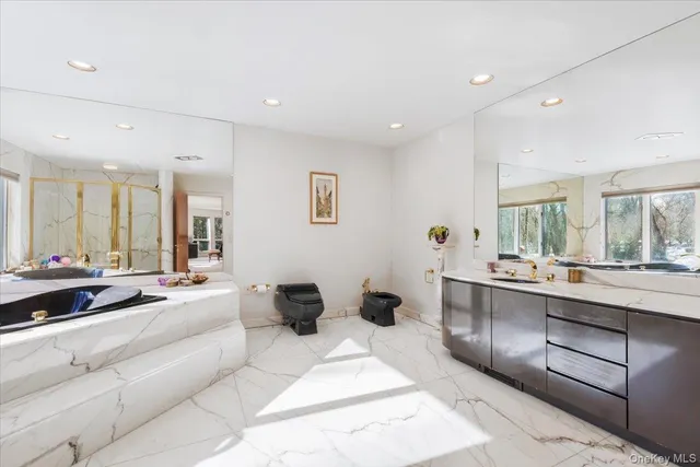 $2,250,000 | 29 Captain Theale Road, Bedford, NY 10506