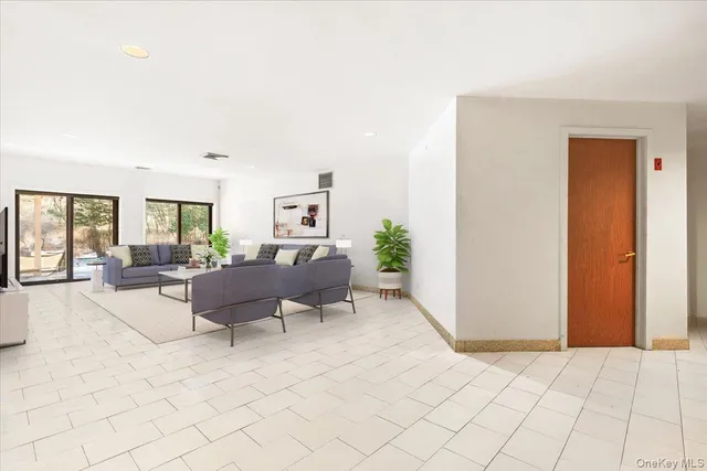 $2,250,000 | 29 Captain Theale Road, Bedford, NY 10506