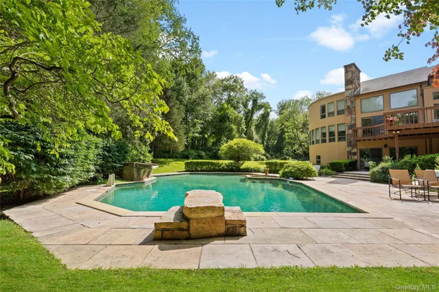 $2,250,000 | 29 Captain Theale Road, Bedford, NY 10506