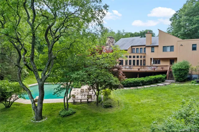 $2,250,000 | 29 Captain Theale Road, Bedford, NY 10506