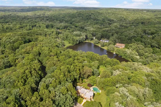 $2,250,000 | 29 Captain Theale Road, Bedford, NY 10506