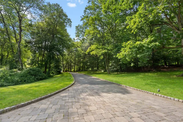 $2,250,000 | 29 Captain Theale Road, Bedford, NY 10506