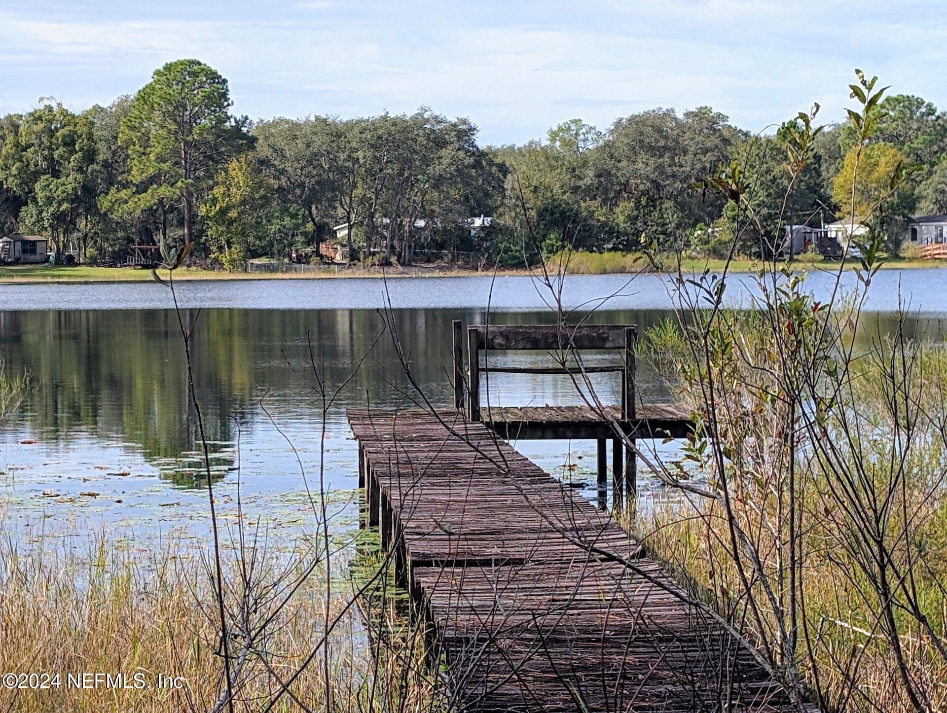133 Mullis Avenue Interlachen, FL 32148 - Photo 23 of 45 Scenic Lake Dock