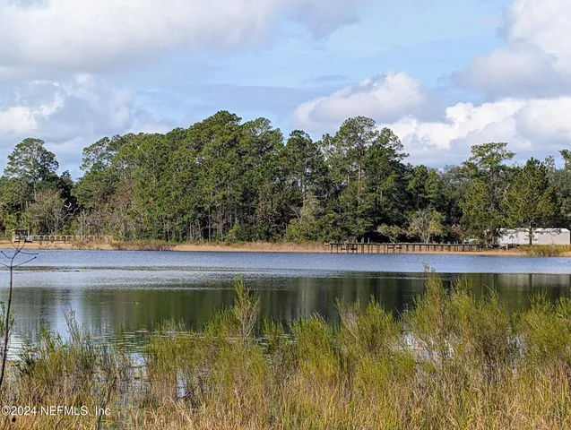 $89,000 | 133 Mullis Avenue, Interlachen, FL 32148