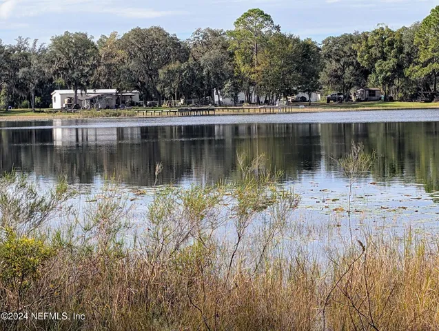 $89,000 | 133 Mullis Avenue, Interlachen, FL 32148