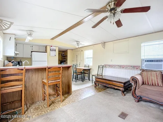 $89,000 | 133 Mullis Avenue, Interlachen, FL 32148