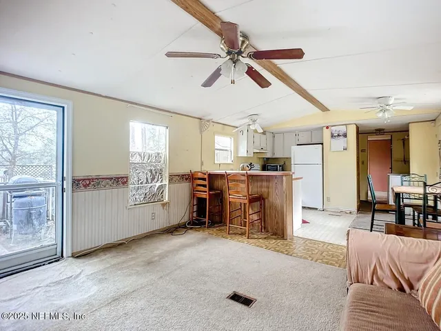 $89,000 | 133 Mullis Avenue, Interlachen, FL 32148