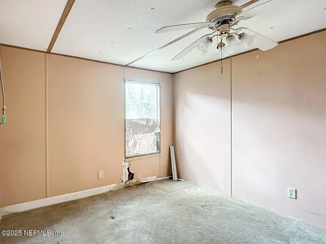 $89,000 | 133 Mullis Avenue, Interlachen, FL 32148