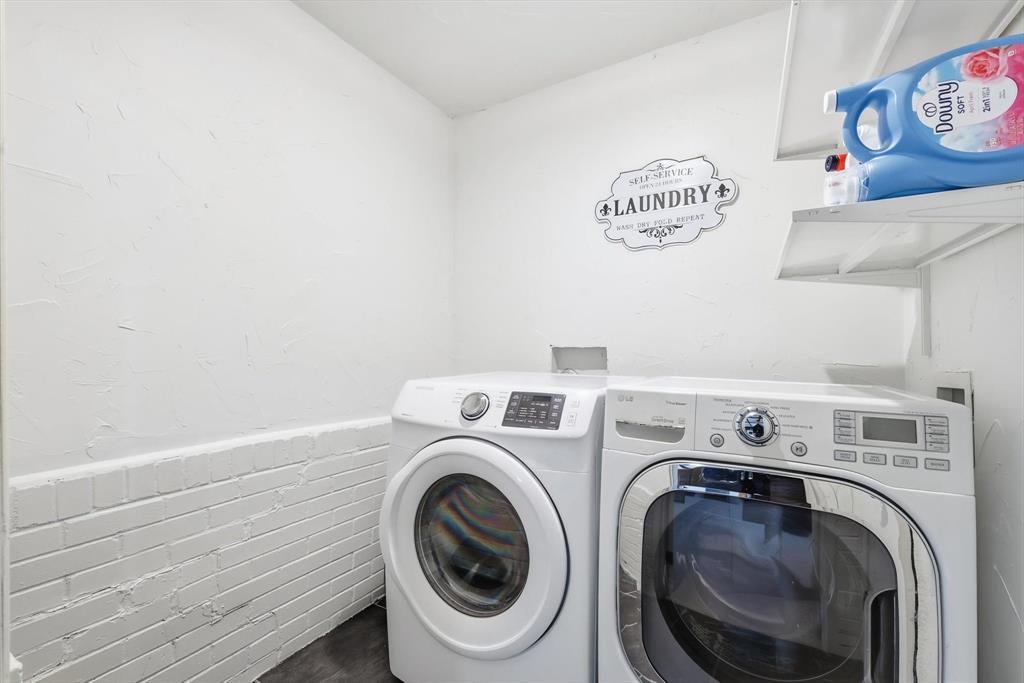 829 Inwood Drive McKinney, TX 75069 - Photo 31 of 40 Laundry room