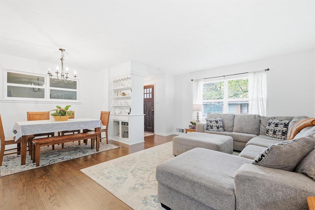 829 Inwood Drive McKinney, TX 75069 - Photo 7 of 40 Tons of space for the family