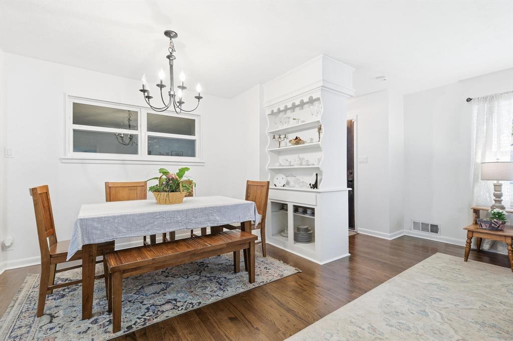 829 Inwood Drive McKinney, TX 75069 - Photo 8 of 40 Dining area features built-in cabinet