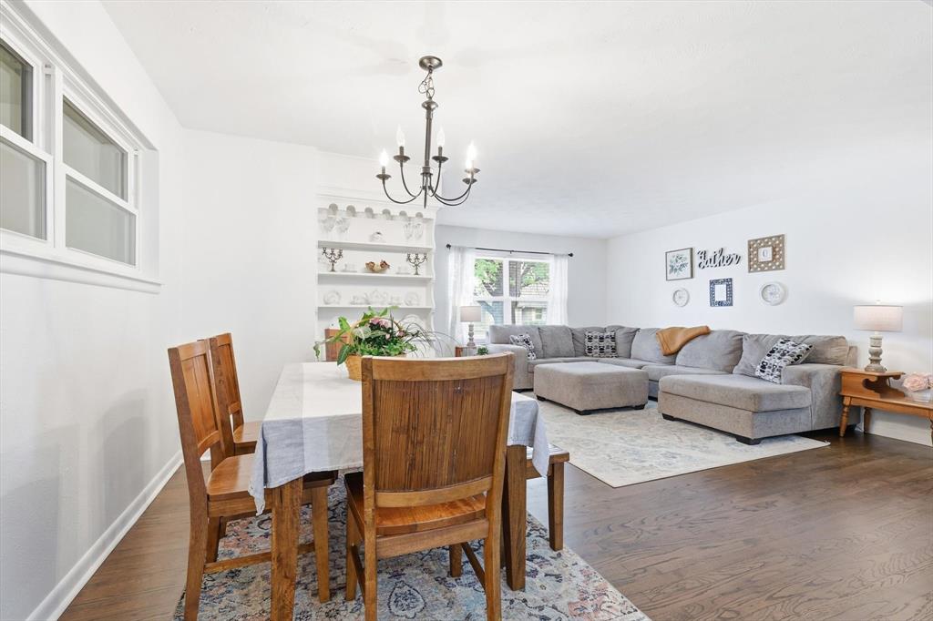 829 Inwood Drive McKinney, TX 75069 - Photo 9 of 40 Enjoy gatherings with family and friends