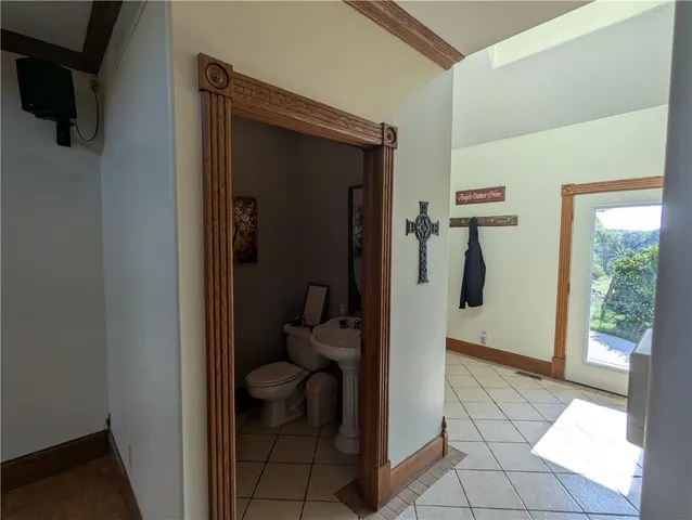 $585,000 | 1900 Yates Avenue, Horton, KS 66439